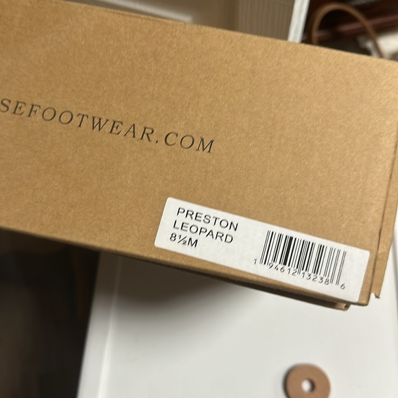 Matisse Leopard print ankle boots. Size 8.5 Coconuts . - Picture 6 of 6